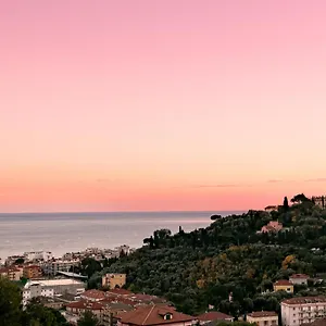 https://panorama-suite.hotelitalianriviera.com