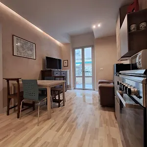 https://rockwhite.hotelitalianriviera.com
